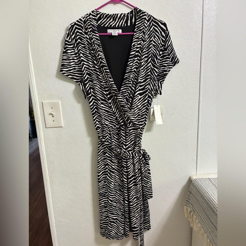 Liz Claiborne Woman Black and White Zebra Print faux wrapped dress size 1X